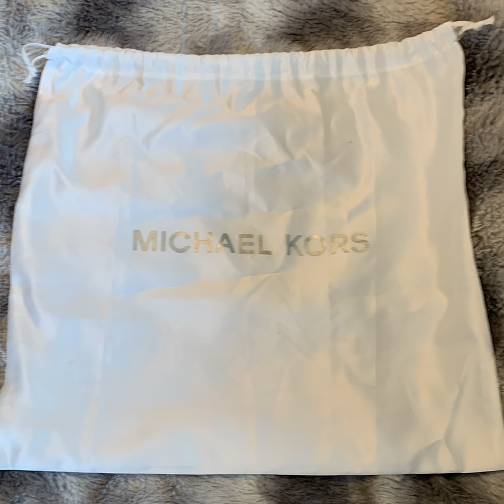 Michael Kors small white/gold hand bag - Picture 12 of 13